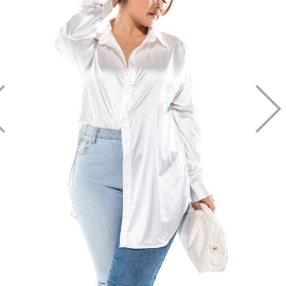 AKIRA Tops - EUC AKIRA Satin Stretchy Oversized Button Down Collared Shirt